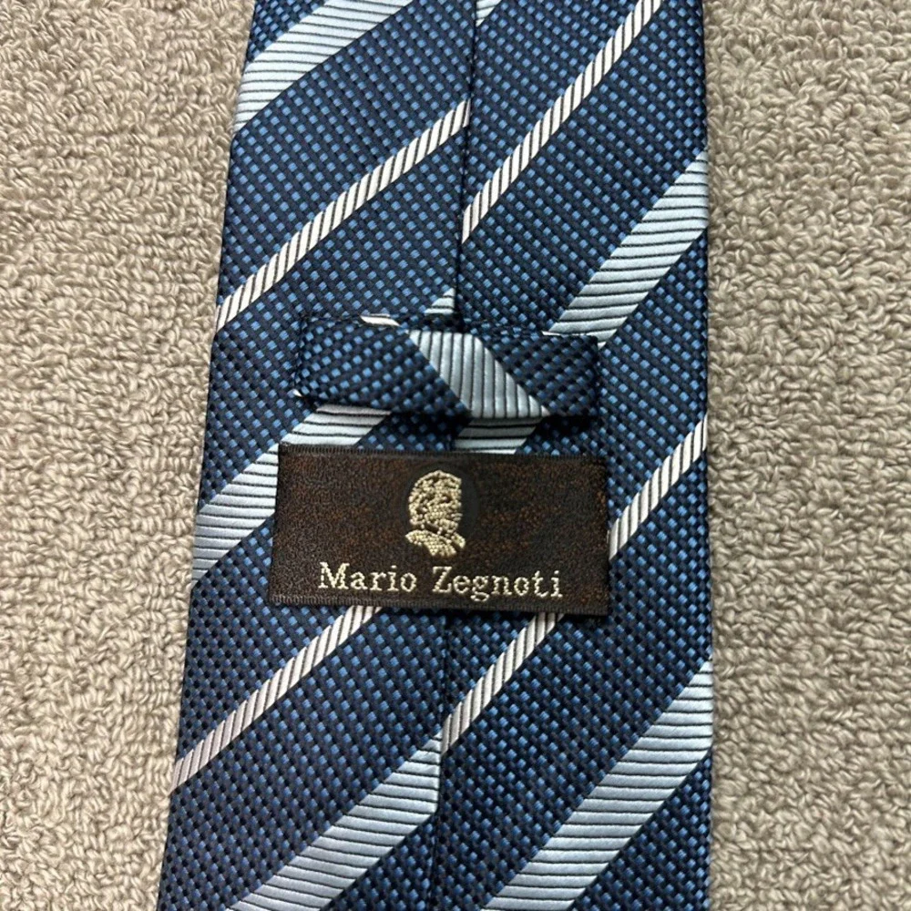 Mario Zegnoti Mens Silk Necktie Blue Striped Hand Made in Italy Business Tie